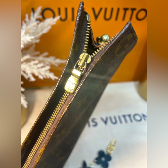 Louis Vuitton Bag and Wallet - Picture 4 of 14